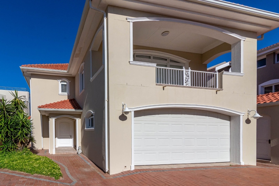 3 Bedroom Property for Sale in Harbour Island Western Cape